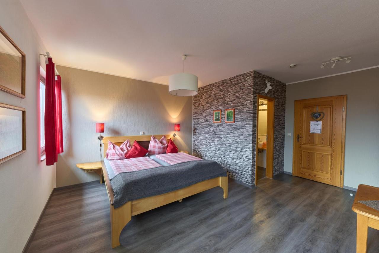 Landhotel Brauner Hirsch Kammerforst Εξωτερικό φωτογραφία