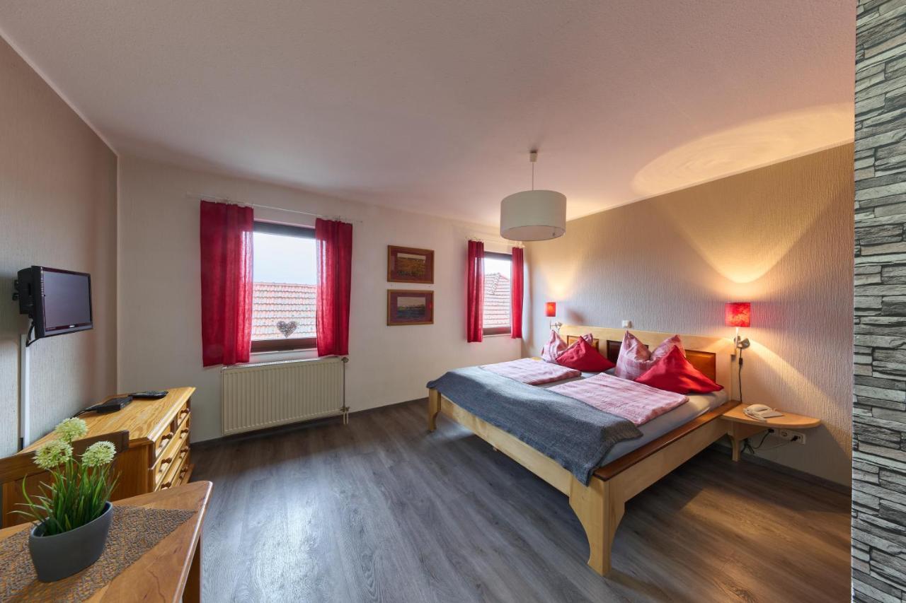 Landhotel Brauner Hirsch Kammerforst Εξωτερικό φωτογραφία